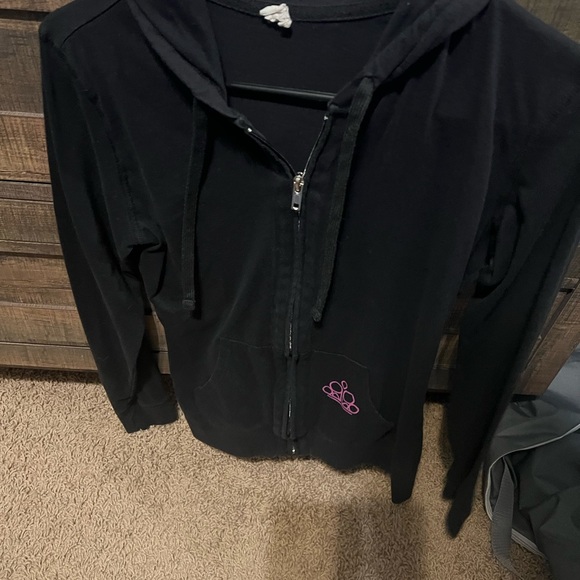 Lot of 11 paparazzi tshirts and jackets
Good used condition - Picture 4 of 13